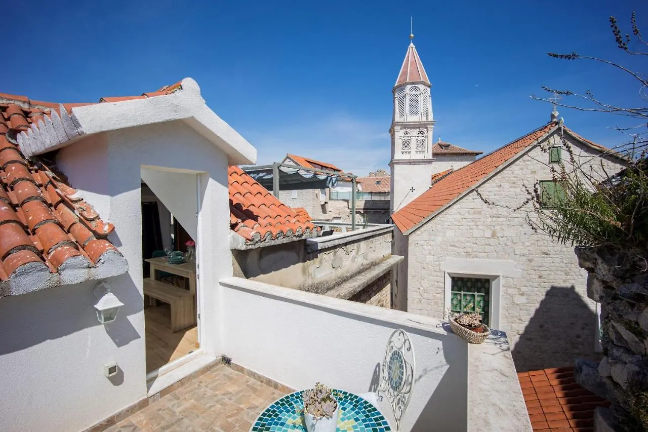 Stonehouse Lino For 6 With Sea View Apartment Trogir